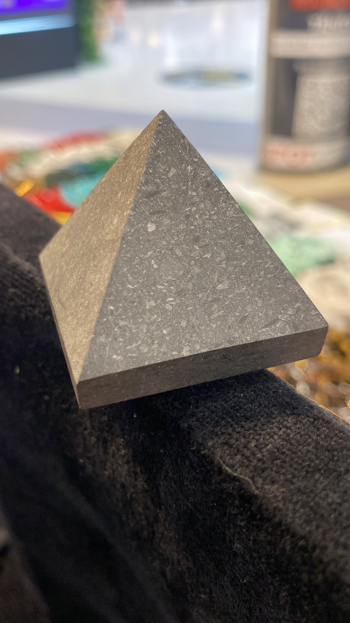Sungiitti -pyramiidi
